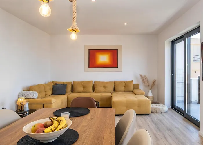 2 Bedroom In Dramalj