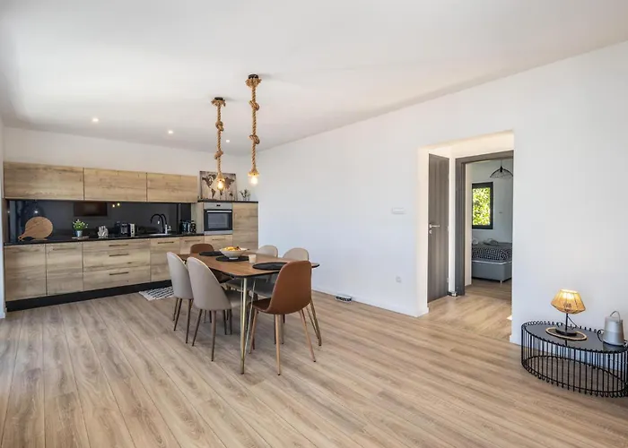 2 Bedroom In * Dramalj