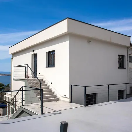 2 Bedroom Stunning In Dramalj