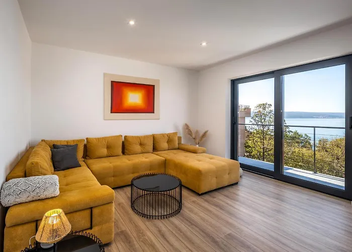 2 Bedroom In *